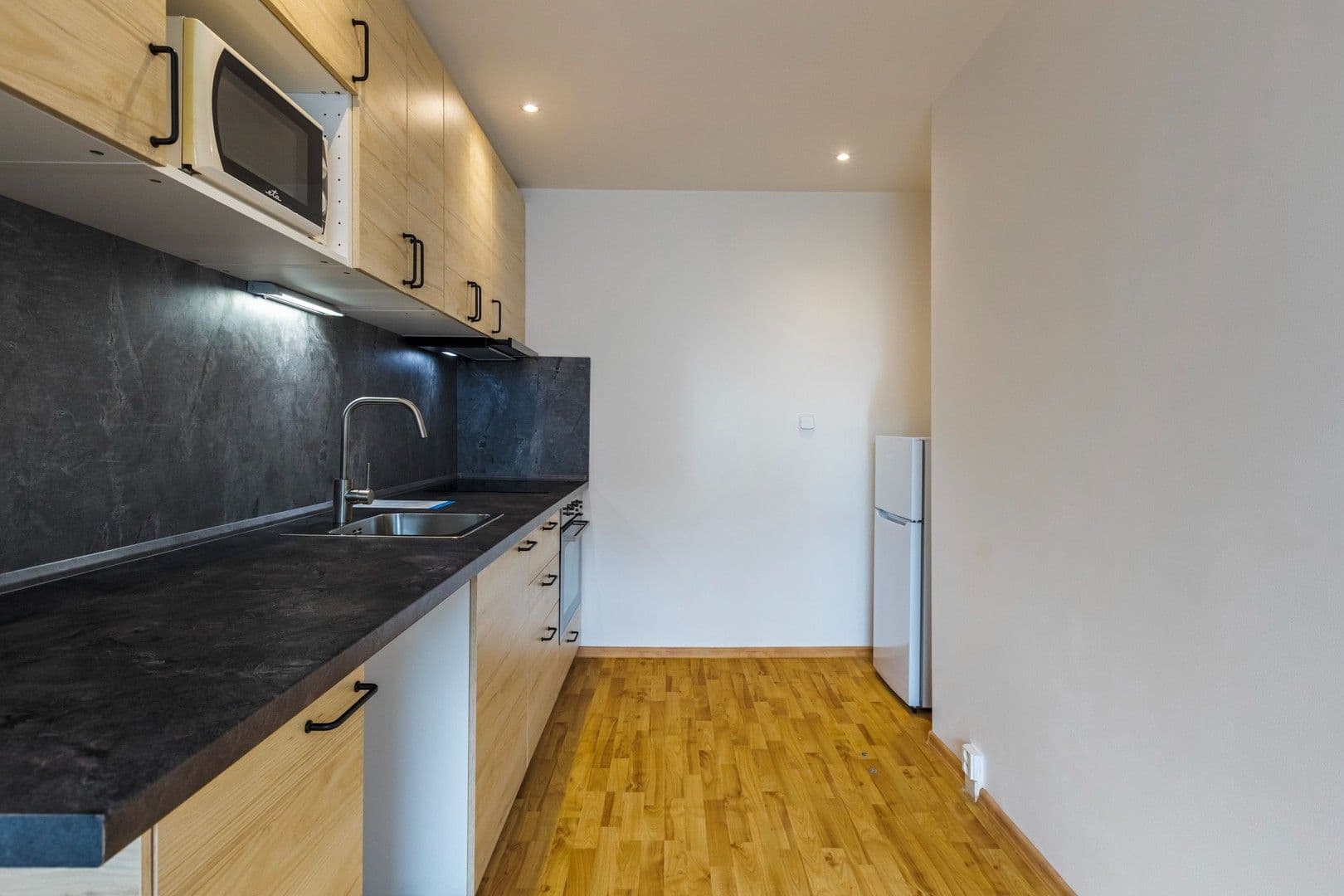 Pronájem bytu 3+1 75 m², Dědinova, Praha, Praha Pronájem bytu 3+1 75 m², Dědinova, Praha, Praha