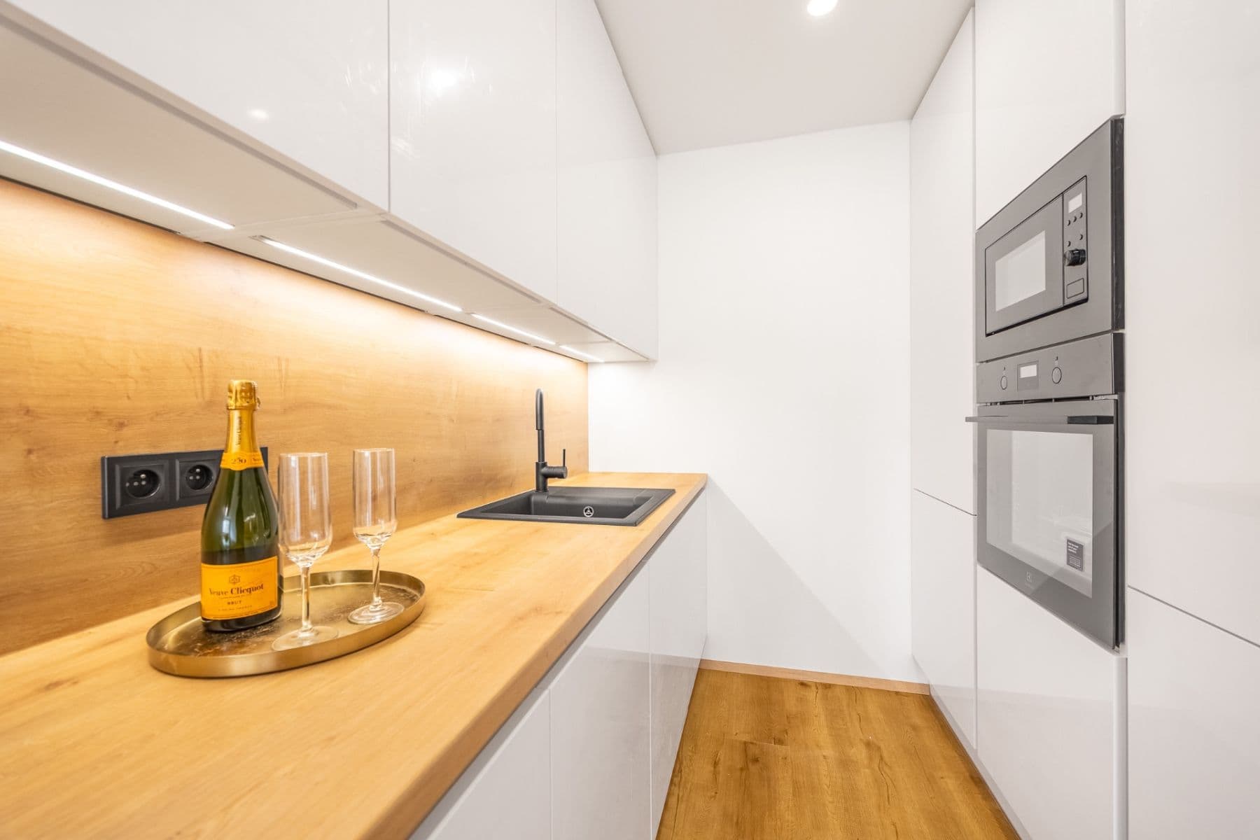 Prodej bytu 3+kk 69 m², Hrudičkova, Praha, Praha Prodej bytu 3+kk 69 m², Hrudičkova, Praha, Praha