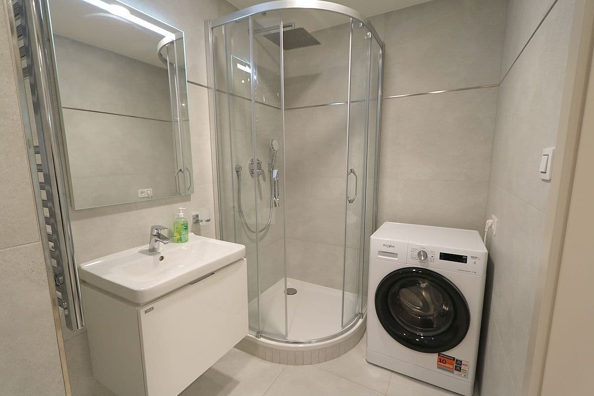 Pronájem bytu 1+kk 43 m², Šrámkové, Praha, Praha Pronájem bytu 1+kk 43 m², Šrámkové, Praha, Praha