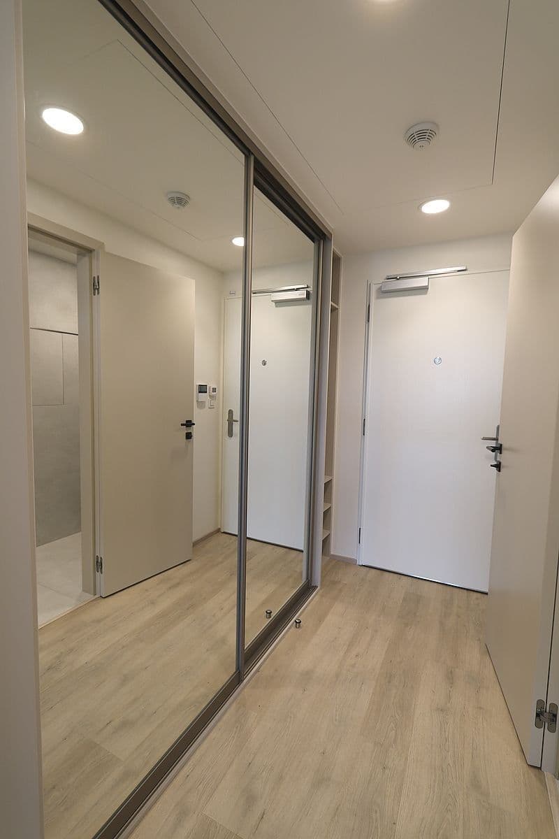 Pronájem bytu 1+kk 43 m², Šrámkové, Praha, Praha Pronájem bytu 1+kk 43 m², Šrámkové, Praha, Praha
