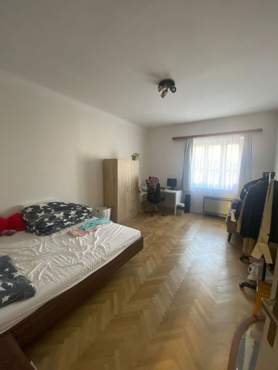 Pronájem bytu 3+1 112 m², Stojanova, Brno, Jihomoravský kraj Pronájem bytu 3+1 112 m², Stojanova, Brno, Jihomoravský kraj