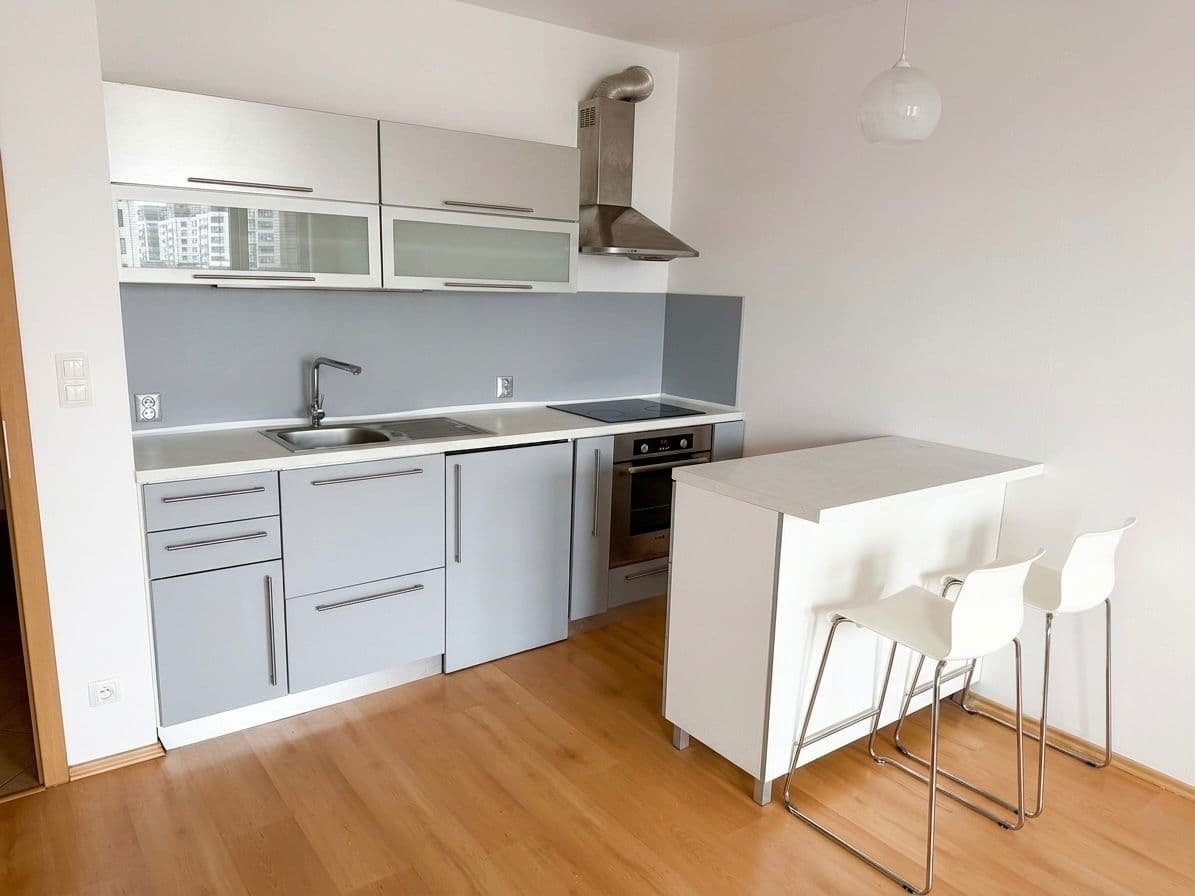 Pronájem bytu 1+kk 36 m², Kryšpínova, Praha, Praha Pronájem bytu 1+kk 36 m², Kryšpínova, Praha, Praha