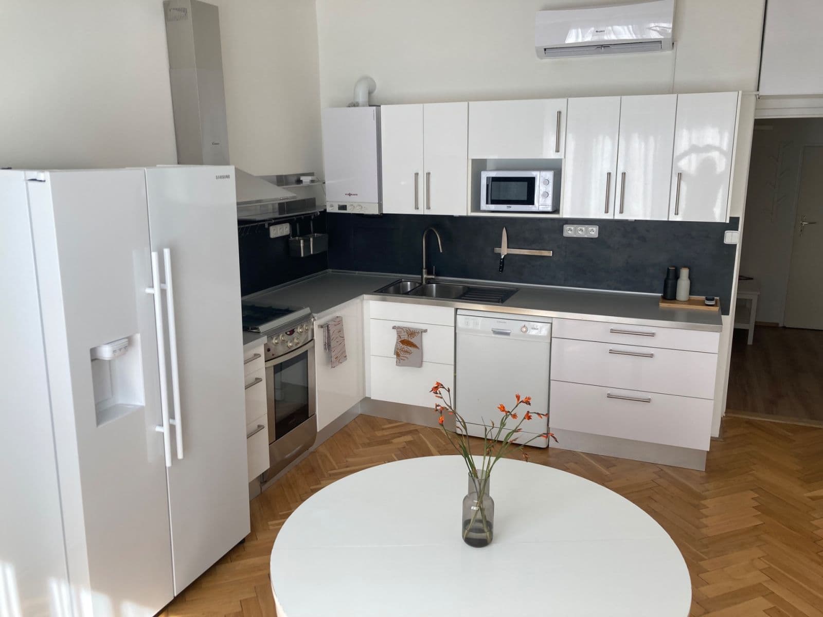 Pronájem bytu 3+kk 62 m², Pod Barvířkou, Praha, Praha Pronájem bytu 3+kk 62 m², Pod Barvířkou, Praha, Praha