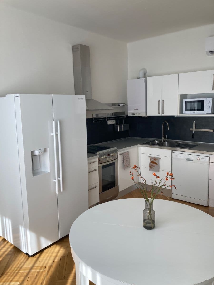 Pronájem bytu 3+kk 62 m², Pod Barvířkou, Praha, Praha Pronájem bytu 3+kk 62 m², Pod Barvířkou, Praha, Praha