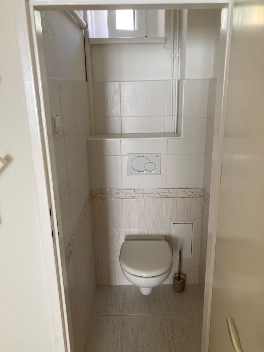 Pronájem bytu 3+kk 62 m², Pod Barvířkou, Praha, Praha Pronájem bytu 3+kk 62 m², Pod Barvířkou, Praha, Praha