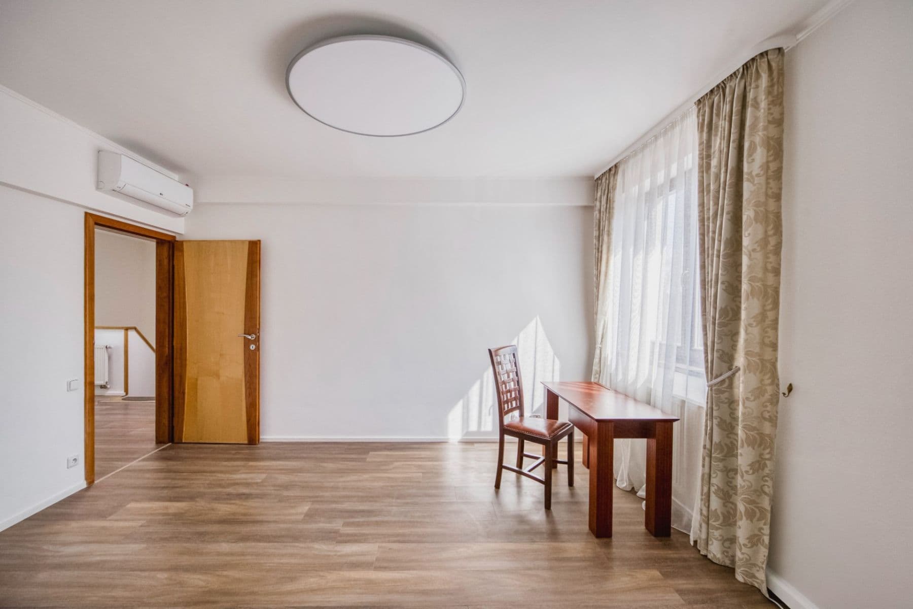 Pronájem bytu 5+1 190 m², U Dvojdomů, Praha, Praha Pronájem bytu 5+1 190 m², U Dvojdomů, Praha, Praha