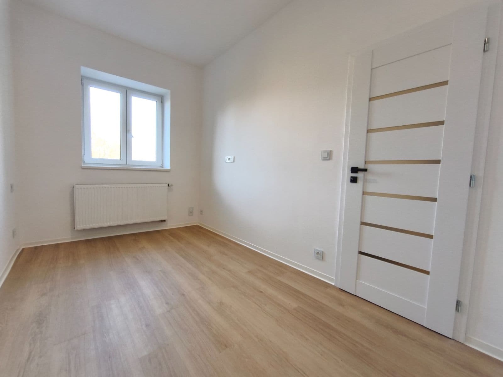 Pronájem bytu 3+kk 56 m², Hrdinů, Liberec, Liberecký kraj Pronájem bytu 3+kk 56 m², Hrdinů, Liberec, Liberecký kraj