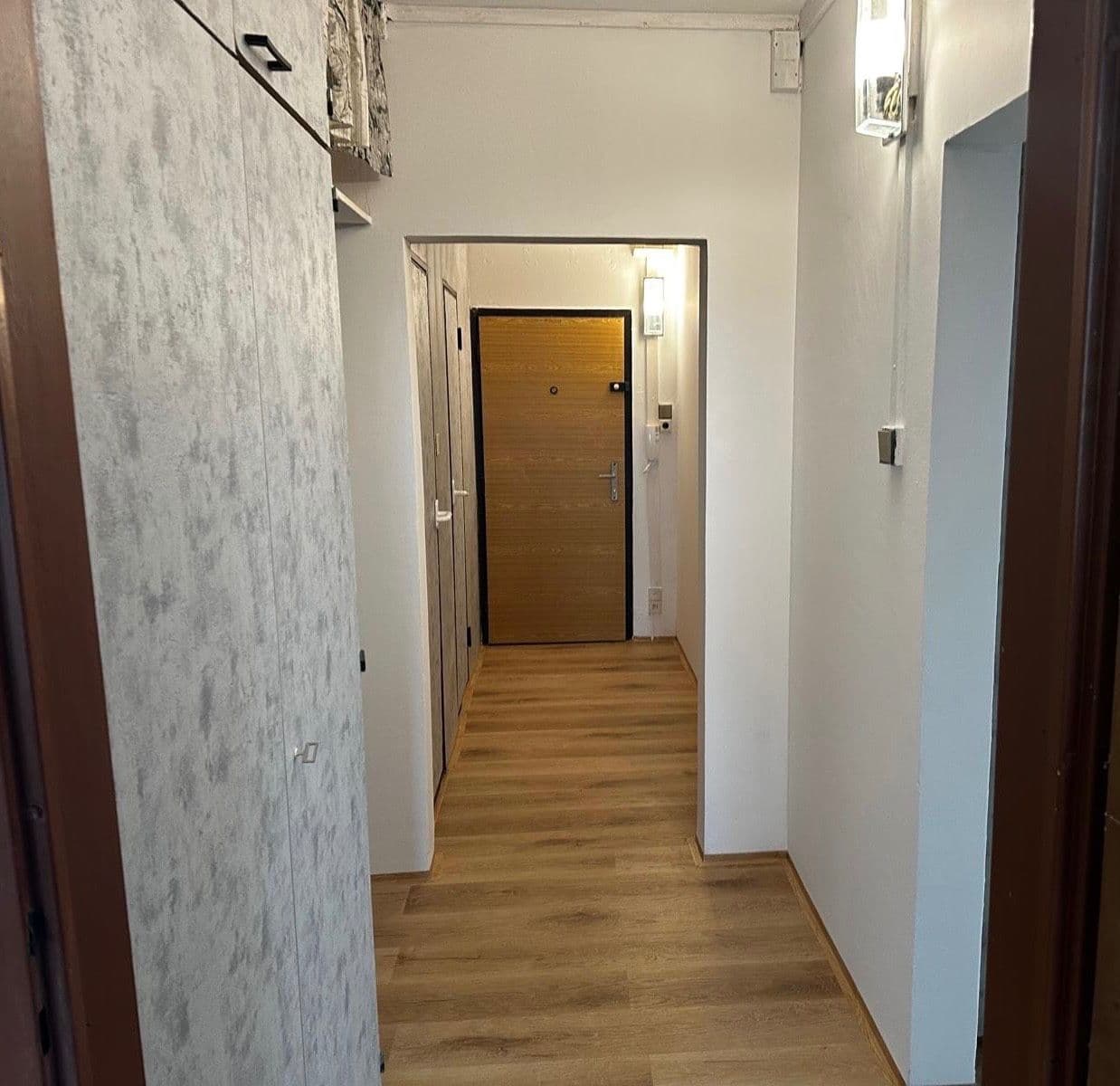 Pronájem bytu 3+1 80 m², 17. listopadu, Kopřivnice, Moravskoslezský kraj Pronájem bytu 3+1 80 m², 17. listopadu, Kopřivnice, Moravskoslezský kraj