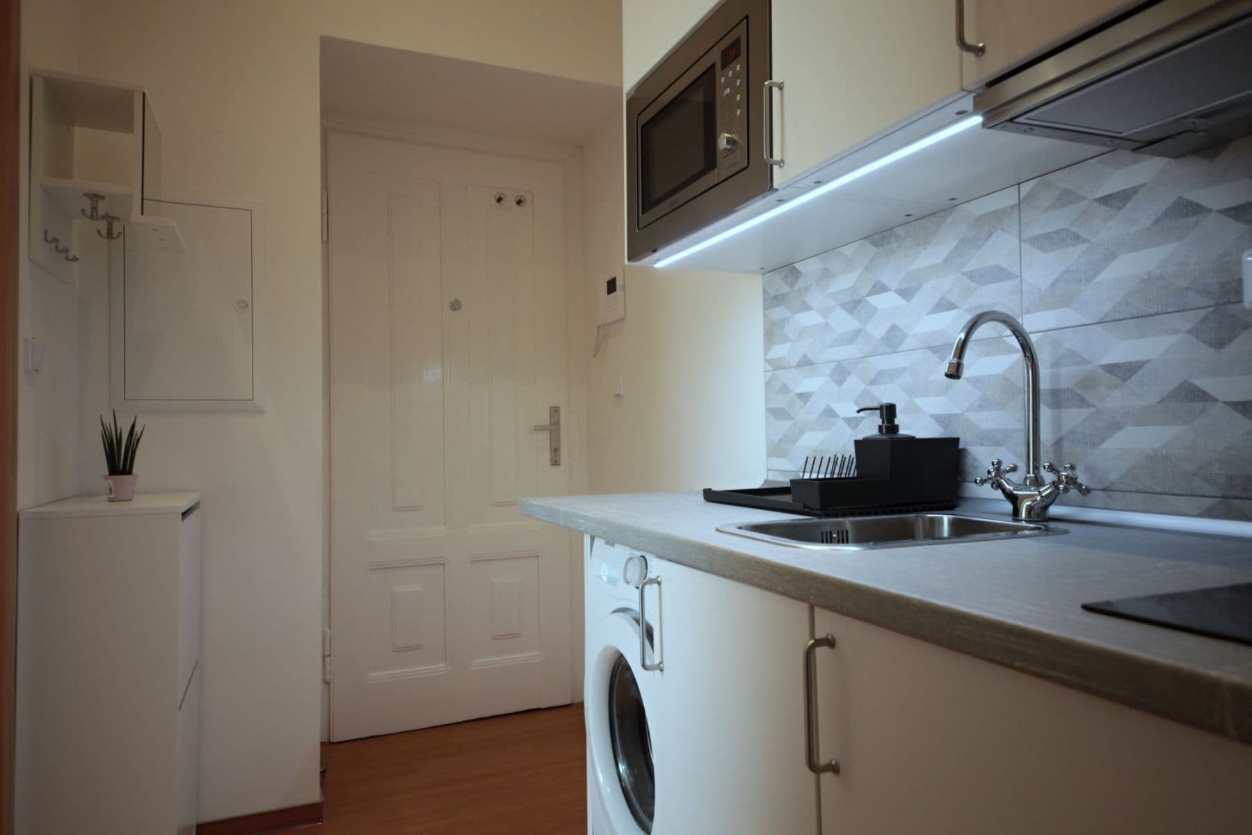 Pronájem bytu 24 m², Nádražní, Praha, Praha Pronájem bytu 24 m², Nádražní, Praha, Praha