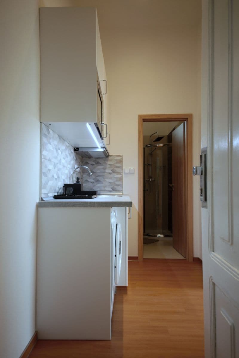 Pronájem bytu 24 m², Nádražní, Praha, Praha Pronájem bytu 24 m², Nádražní, Praha, Praha