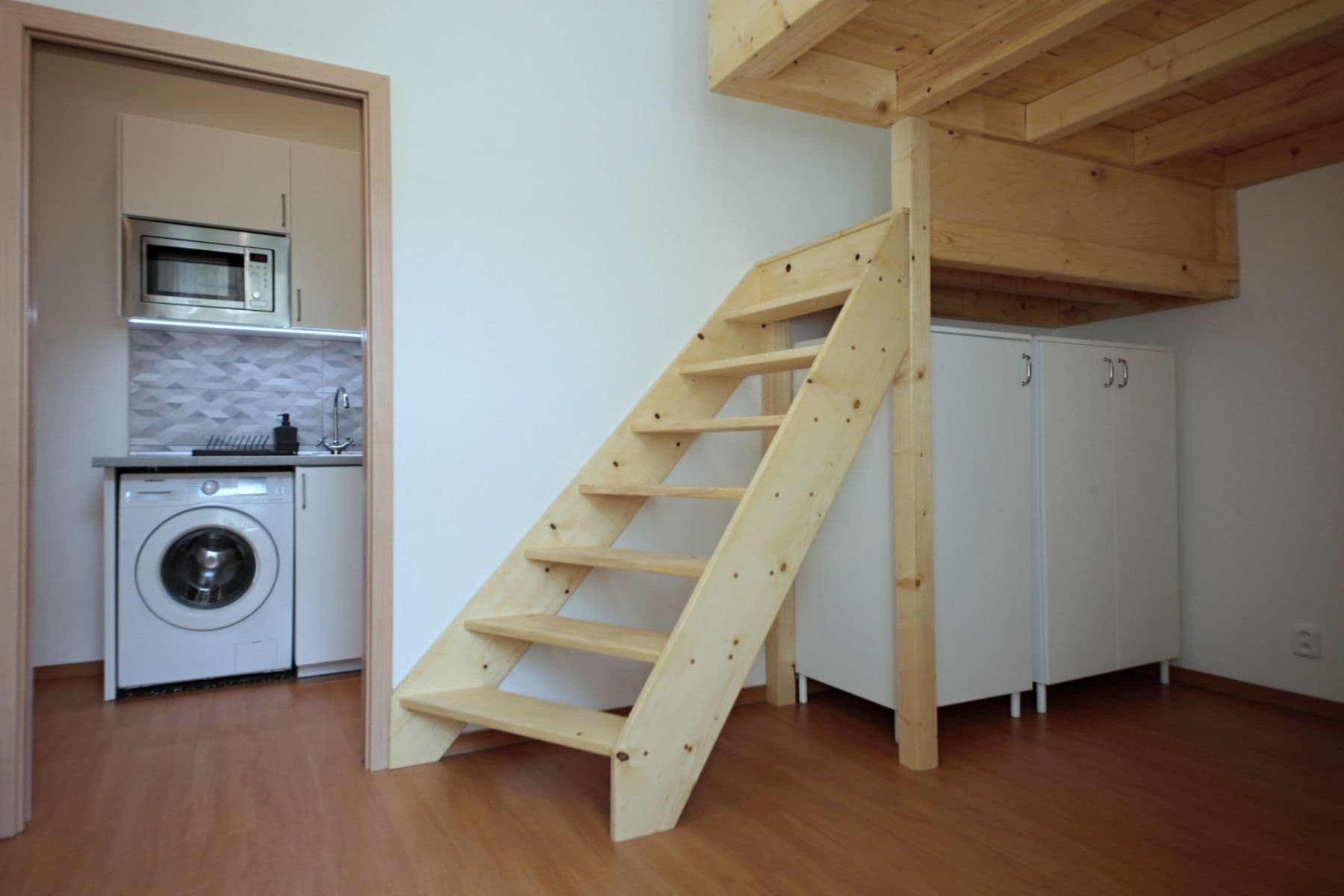 Pronájem bytu 24 m², Nádražní, Praha, Praha Pronájem bytu 24 m², Nádražní, Praha, Praha