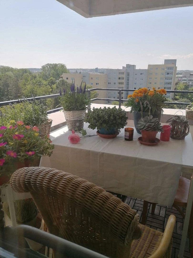 Prodej bytu 3+kk 95 m², Stuttgart, Bádensko-Württembersko Prodej bytu 3+kk 95 m², Stuttgart, Bádensko-Württembersko