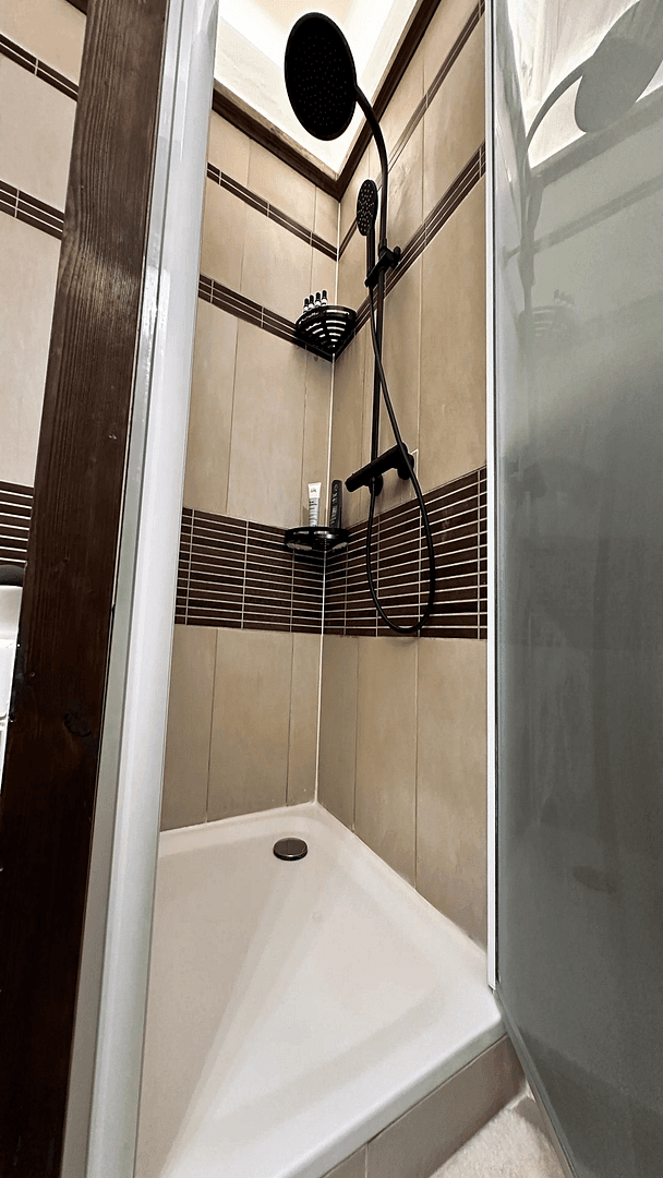 Pronájem bytu 2+1 65 m², Köln, Severní Porýní-Vestfálsko Pronájem bytu 2+1 65 m², Köln, Severní Porýní-Vestfálsko