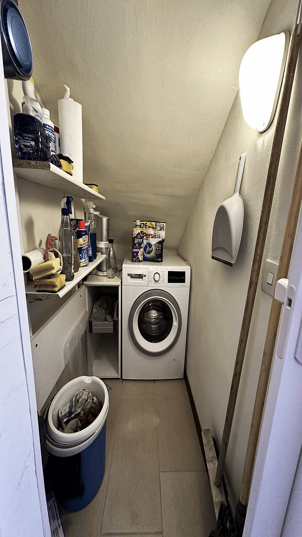 Pronájem bytu 2+1 65 m², Köln, Severní Porýní-Vestfálsko Pronájem bytu 2+1 65 m², Köln, Severní Porýní-Vestfálsko