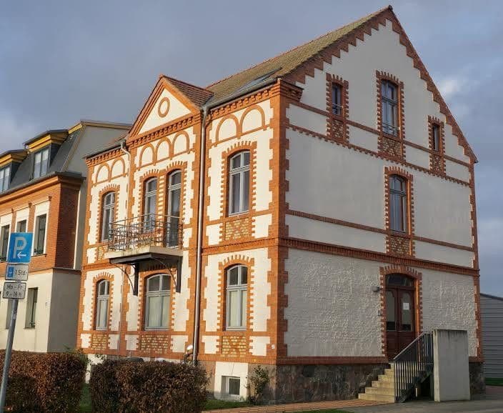 Prodej domu 197 m², pozemek 293 m², Rostocker Straße 30, Neubrandenburg, Mecklenburg-Vorpommern Prodej domu 197 m², pozemek 293 m², Rostocker Straße 30, Neubrandenburg, Mecklenburg-Vorpommern