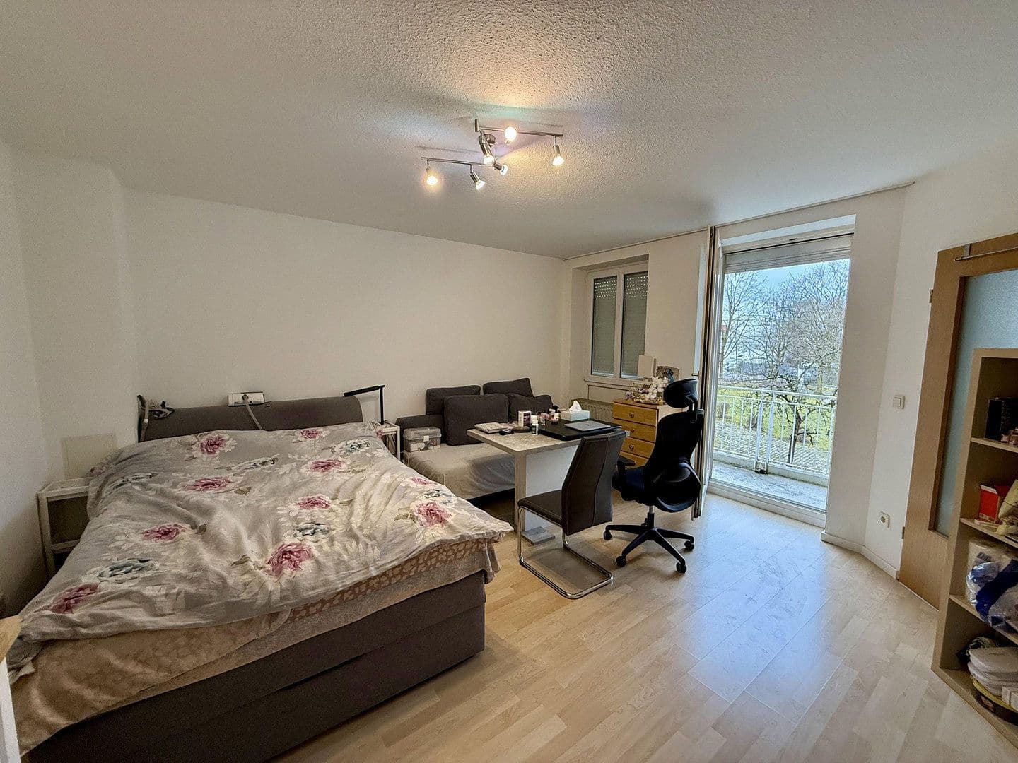 Pronájem bytu 1+kk 36 m², Pegasusstr. 16, Unterschleißheim, Bavorsko Pronájem bytu 1+kk 36 m², Pegasusstr. 16, Unterschleißheim, Bavorsko