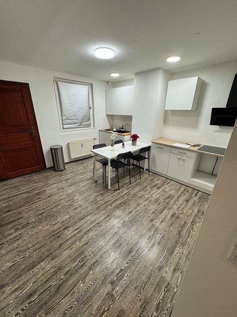 Pronájem bytu 21 m², Blumenstraße 51, Fürth, Bavorsko Pronájem bytu 21 m², Blumenstraße 51, Fürth, Bavorsko