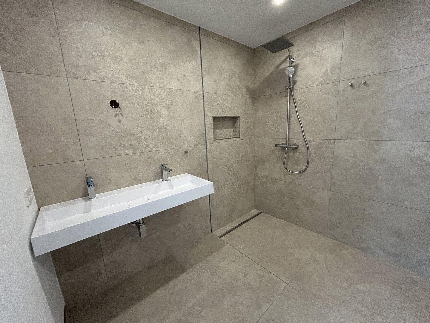 Pronájem bytu 3+1 108 m², Scheckertstrasse 2, Zell am Main, Bavorsko Pronájem bytu 3+1 108 m², Scheckertstrasse 2, Zell am Main, Bavorsko