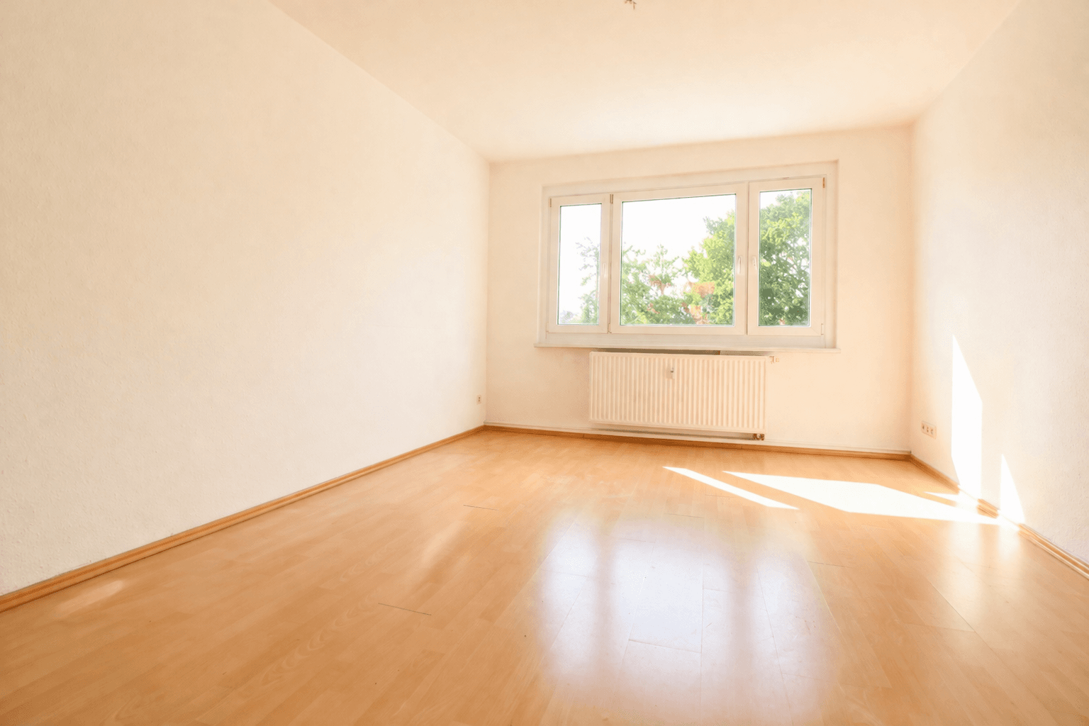 Prodej bytu 4+1 84 m², Naunhof, Sasko Prodej bytu 4+1 84 m², Naunhof, Sasko