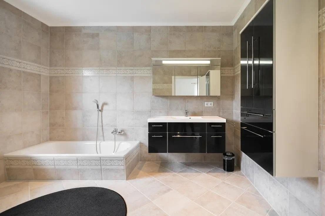 Prodej domu 238 m², pozemek 1.165 m², Neustadt in Holstein, Šlesvicko-Holštýnsko Prodej domu 238 m², pozemek 1.165 m², Neustadt in Holstein, Šlesvicko-Holštýnsko