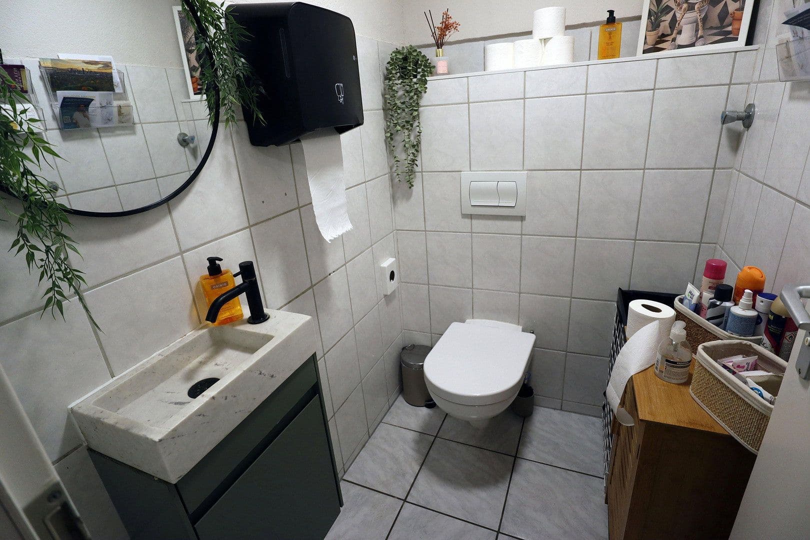 Prodej nebytového prostoru 140 m², Frankfurt, Hessen Prodej nebytového prostoru 140 m², Frankfurt, Hessen