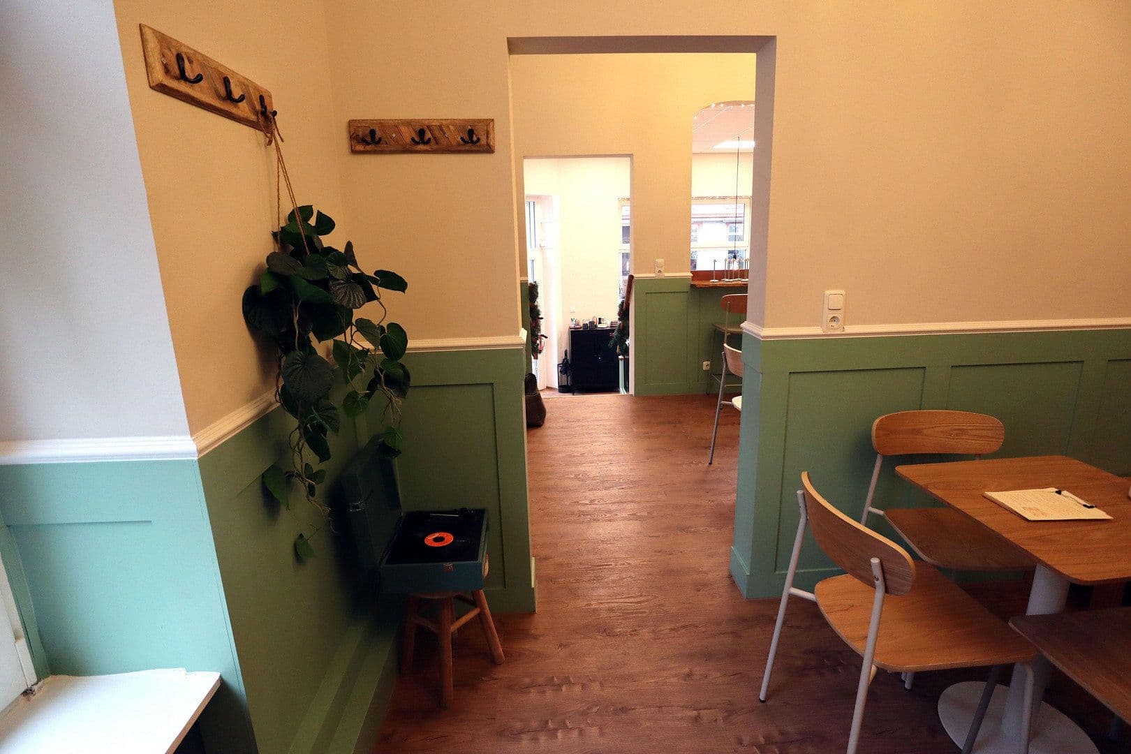 Prodej nebytového prostoru 140 m², Frankfurt, Hessen Prodej nebytového prostoru 140 m², Frankfurt, Hessen