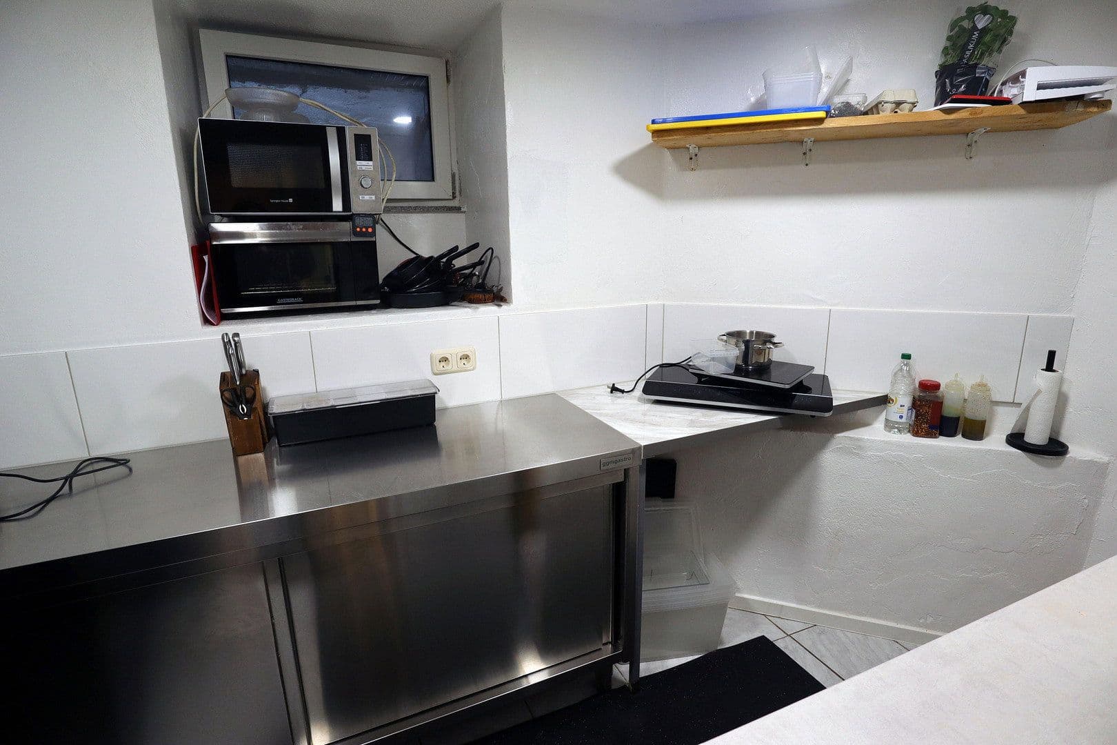 Prodej nebytového prostoru 140 m², Frankfurt, Hessen Prodej nebytového prostoru 140 m², Frankfurt, Hessen