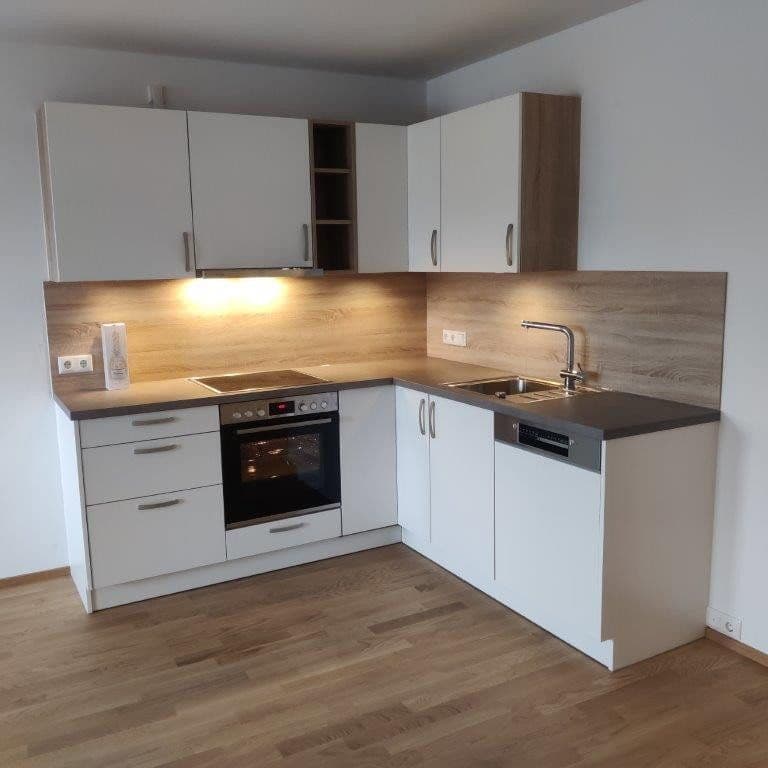 Pronájem bytu 2+1 49 m², Pantaleoner Straße 21, Sankt-Pantaleon, Horní Rakousko Pronájem bytu 2+1 49 m², Pantaleoner Straße 21, Sankt-Pantaleon, Horní Rakousko