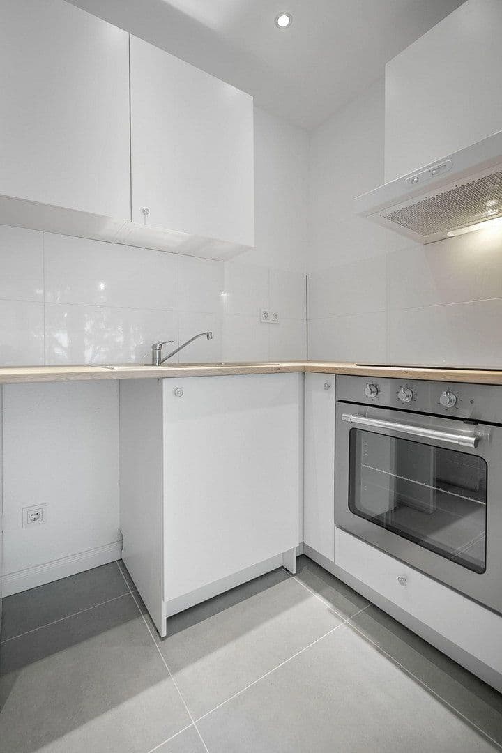 Pronájem bytu 2+1 36 m², An der Christuskirche 19, Hannover, Dolní Sasko Pronájem bytu 2+1 36 m², An der Christuskirche 19, Hannover, Dolní Sasko