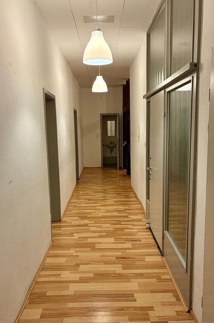 Pronájem bytu 5+1 141 m², Friedrich-Wilhelm-Straße 38, Braunschweig, Dolní Sasko Pronájem bytu 5+1 141 m², Friedrich-Wilhelm-Straße 38, Braunschweig, Dolní Sasko