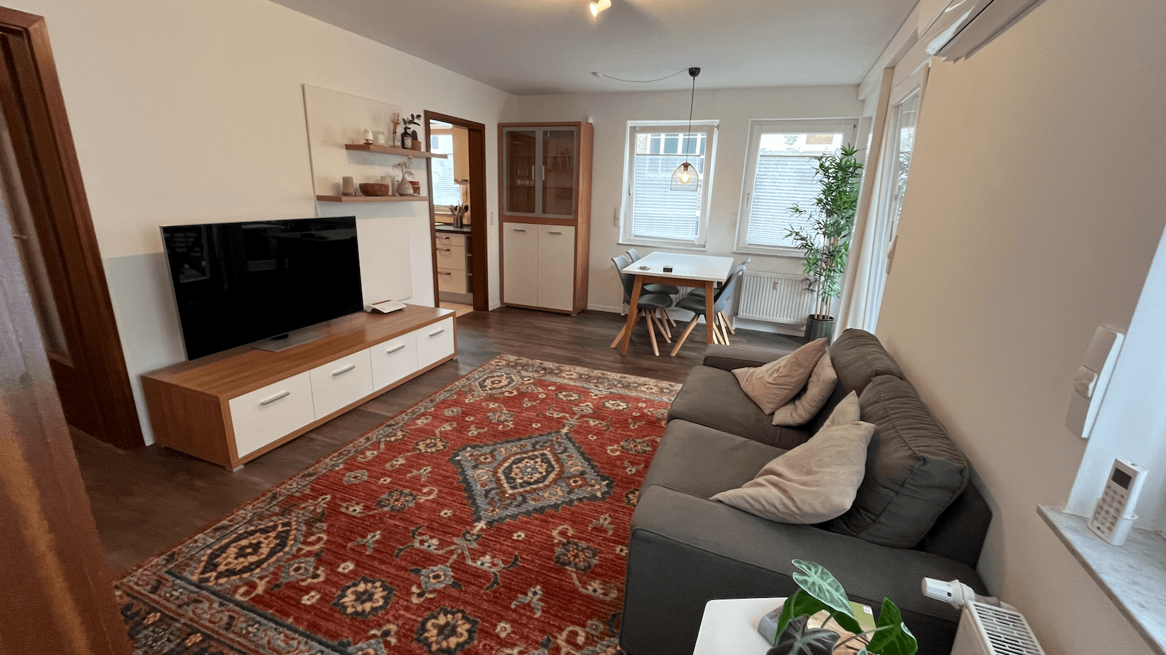 Pronájem bytu 3+1 54 m², Im Lerchenrain 6, Stuttgart, Bádensko-Württembersko Pronájem bytu 3+1 54 m², Im Lerchenrain 6, Stuttgart, Bádensko-Württembersko
