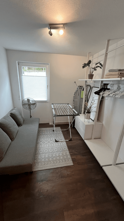 Pronájem bytu 3+1 54 m², Im Lerchenrain 6, Stuttgart, Bádensko-Württembersko Pronájem bytu 3+1 54 m², Im Lerchenrain 6, Stuttgart, Bádensko-Württembersko