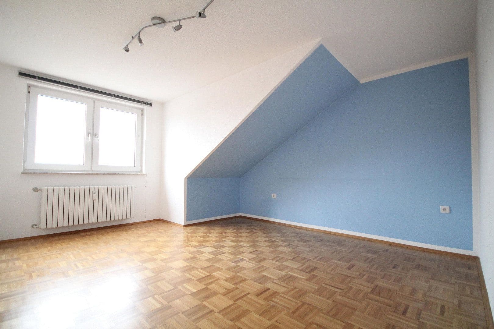 Pronájem bytu 3+kk 71 m², Richterskamp 3, Hattingen, Severní Porýní-Vestfálsko Pronájem bytu 3+kk 71 m², Richterskamp 3, Hattingen, Severní Porýní-Vestfálsko