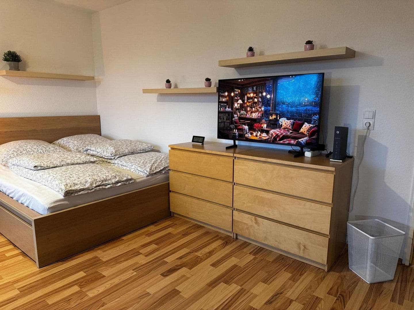 Pronájem bytu 1+1 38 m², Mannheim, Bádensko-Württembersko Pronájem bytu 1+1 38 m², Mannheim, Bádensko-Württembersko