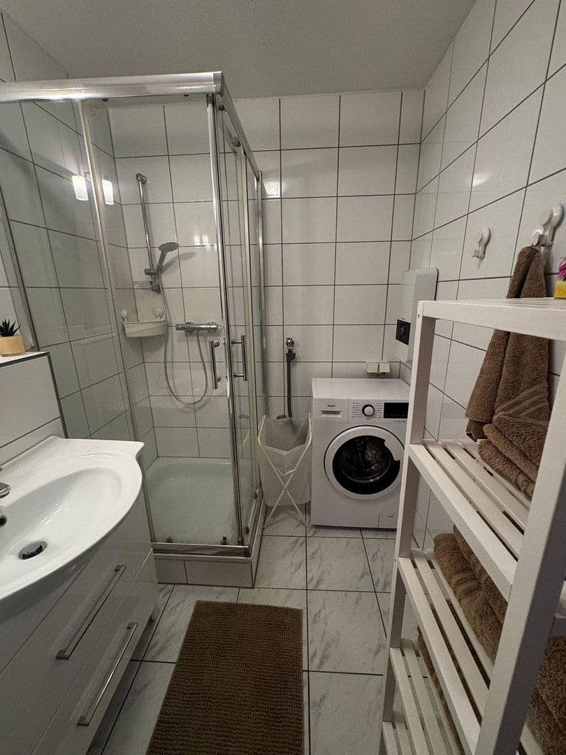 Pronájem bytu 1+1 38 m², Mannheim, Bádensko-Württembersko Pronájem bytu 1+1 38 m², Mannheim, Bádensko-Württembersko