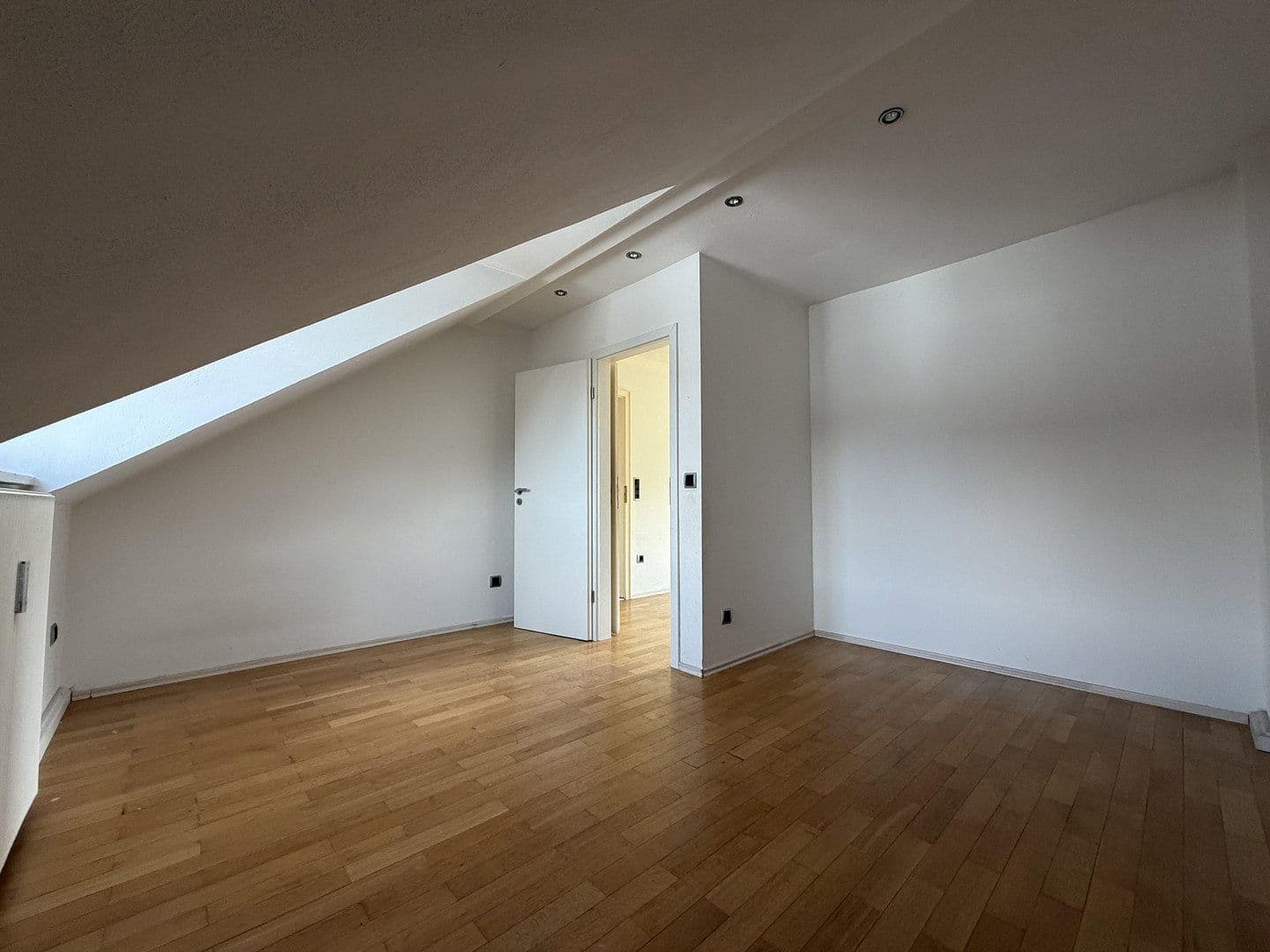 Prodej bytu 3+1 70 m², Brucker Str. 1, Dachau, Bavorsko Prodej bytu 3+1 70 m², Brucker Str. 1, Dachau, Bavorsko