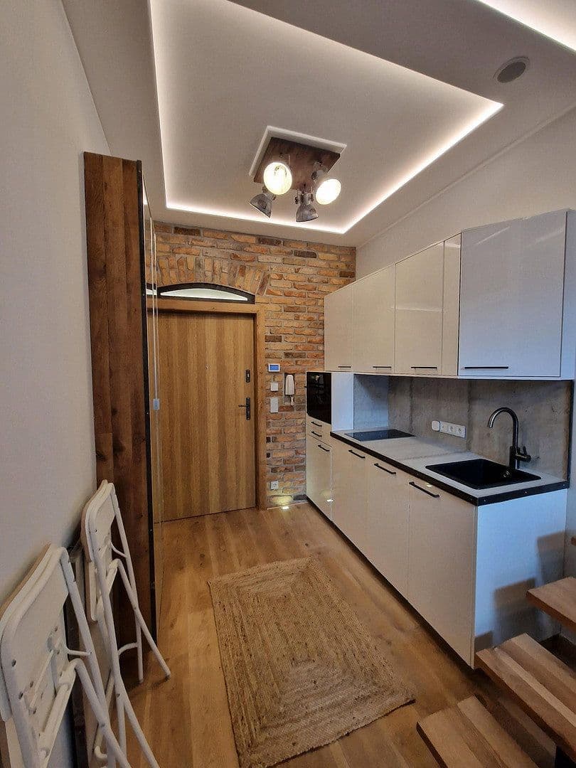 Prodej kanceláře 14 m², Lausitzer Str. 35, Berlin, Berlín Prodej kanceláře 14 m², Lausitzer Str. 35, Berlin, Berlín