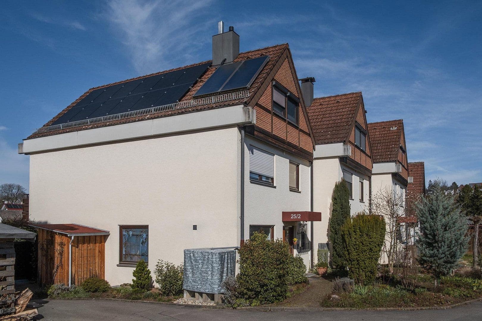 Prodej domu 131 m², pozemek 334 m², Tübinger Str. 25/2, Weil im Schönbuch, Bádensko-Württembersko Prodej domu 131 m², pozemek 334 m², Tübinger Str. 25/2, Weil im Schönbuch, Bádensko-Württembersko