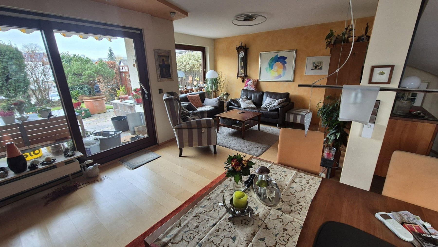 Prodej domu 131 m², pozemek 334 m², Tübinger Str. 25/2, Weil im Schönbuch, Bádensko-Württembersko Prodej domu 131 m², pozemek 334 m², Tübinger Str. 25/2, Weil im Schönbuch, Bádensko-Württembersko