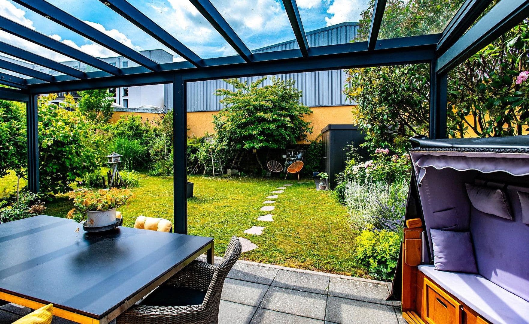 Prodej domu 177 m², pozemek 370 m², Bühl, Bádensko-Württembersko Prodej domu 177 m², pozemek 370 m², Bühl, Bádensko-Württembersko