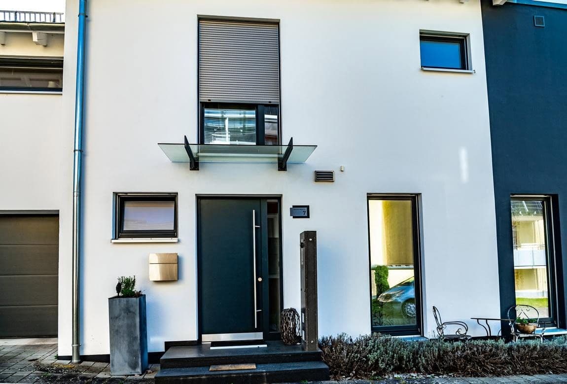 Prodej domu 176 m², pozemek 370 m², Bühl, Bádensko-Württembersko Prodej domu 176 m², pozemek 370 m², Bühl, Bádensko-Württembersko