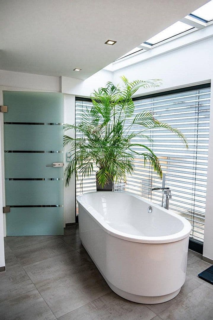 Prodej domu 176 m², pozemek 370 m², Bühl, Bádensko-Württembersko Prodej domu 176 m², pozemek 370 m², Bühl, Bádensko-Württembersko