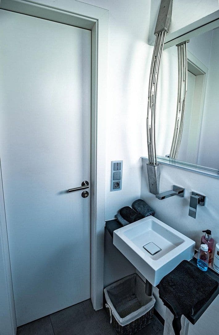 Prodej domu 176 m², pozemek 370 m², Bühl, Bádensko-Württembersko Prodej domu 176 m², pozemek 370 m², Bühl, Bádensko-Württembersko