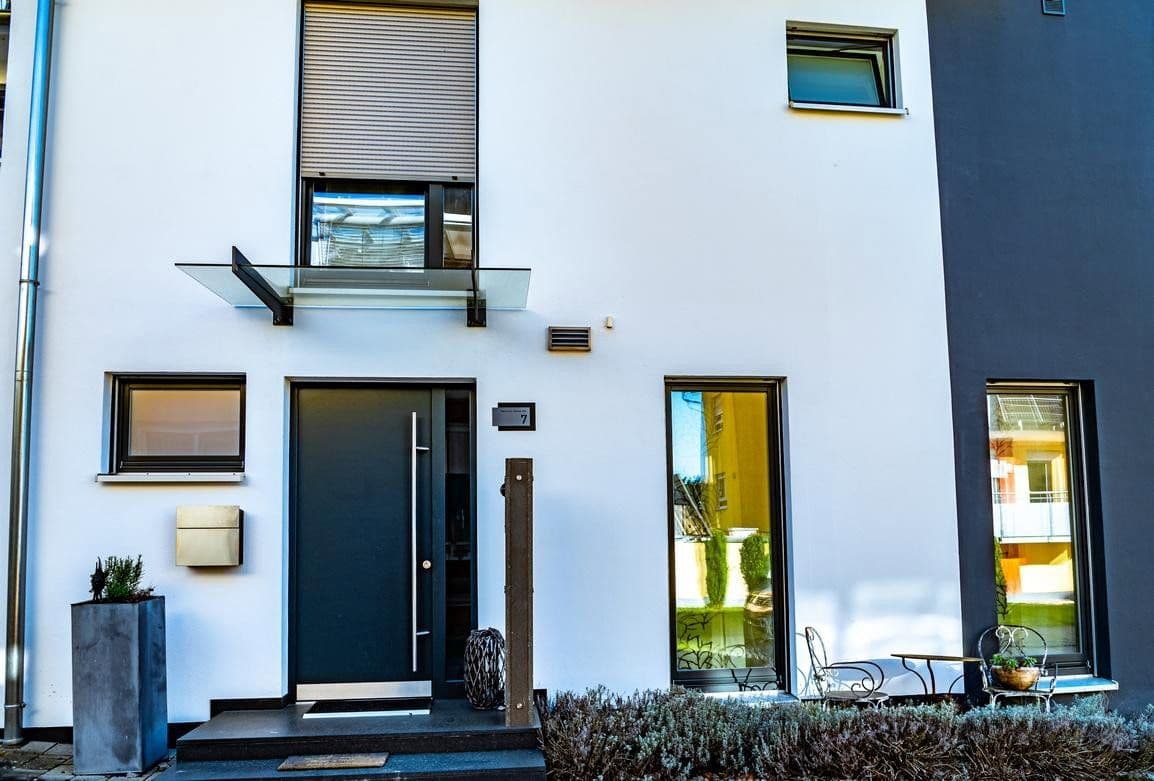 Prodej domu 176 m², pozemek 370 m², Bühl, Bádensko-Württembersko Prodej domu 176 m², pozemek 370 m², Bühl, Bádensko-Württembersko