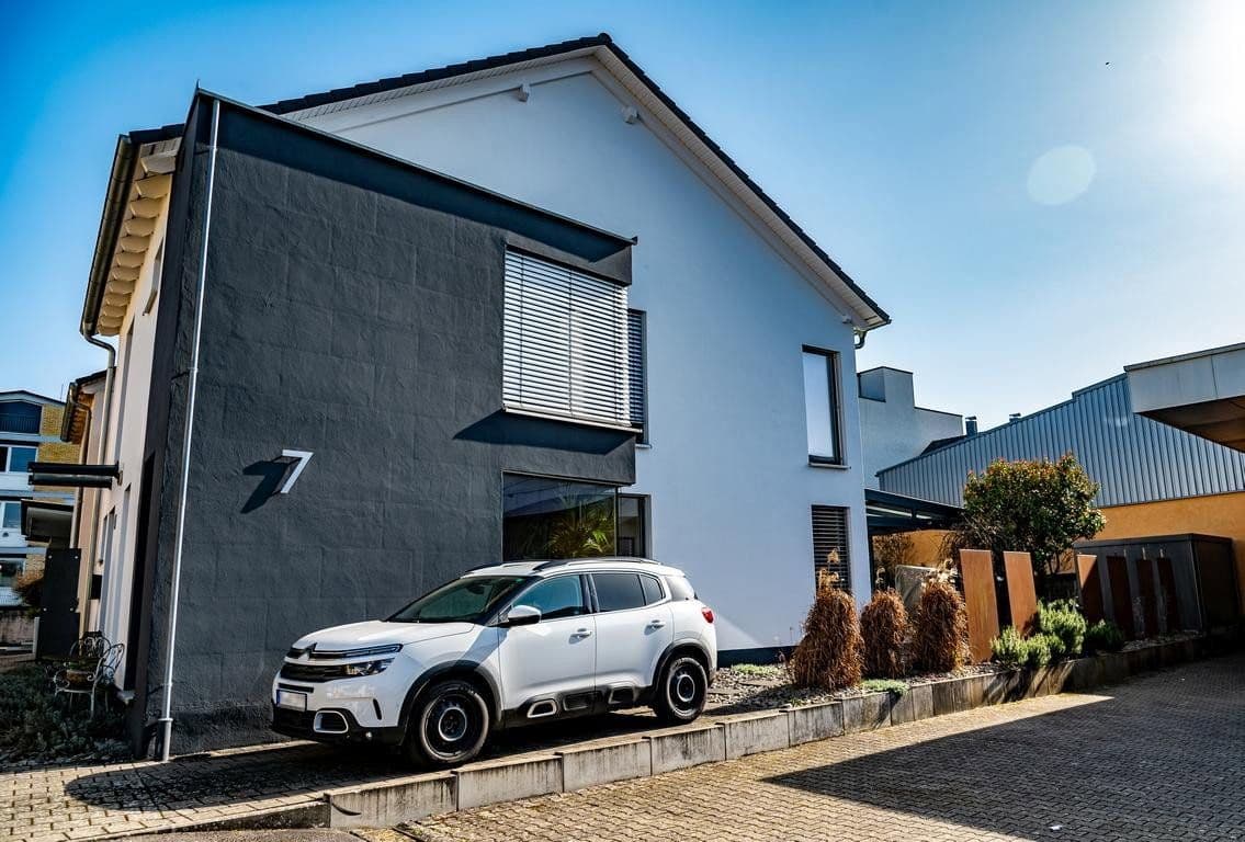 Prodej domu 176 m², pozemek 370 m², Bühl, Bádensko-Württembersko Prodej domu 176 m², pozemek 370 m², Bühl, Bádensko-Württembersko