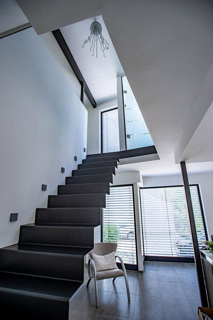 Prodej domu 176 m², pozemek 370 m², Bühl, Bádensko-Württembersko Prodej domu 176 m², pozemek 370 m², Bühl, Bádensko-Württembersko