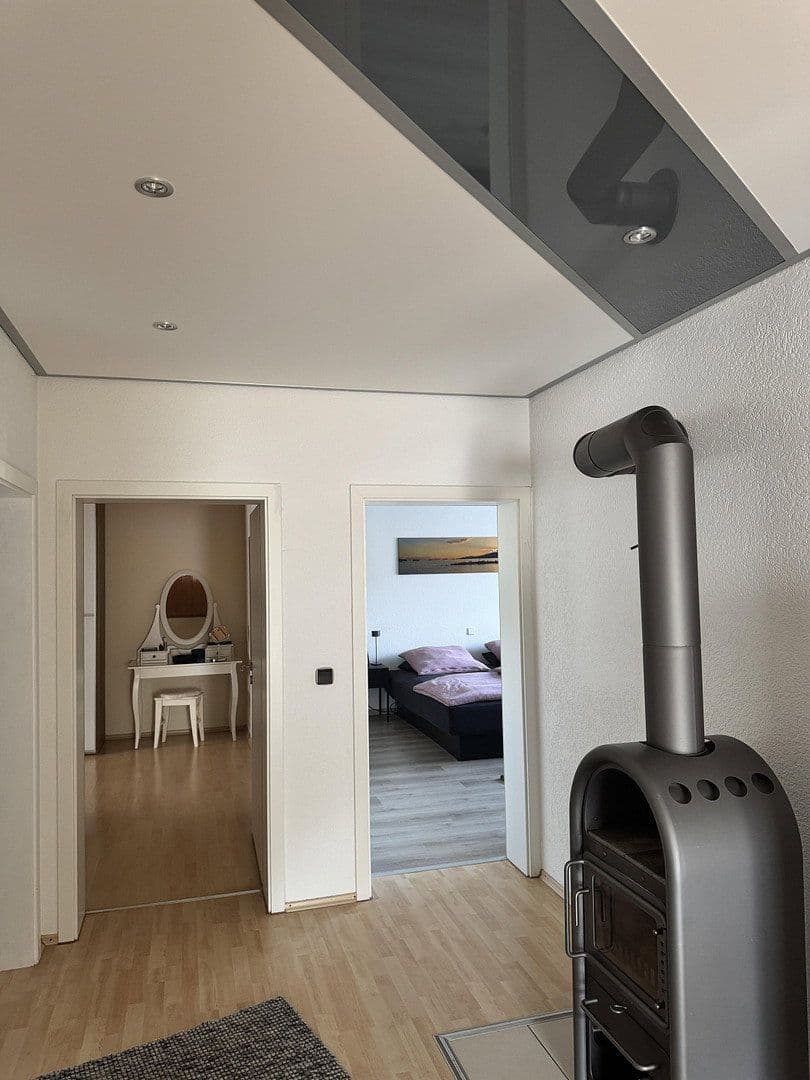 Prodej domu 458 m², pozemek 678 m², Ritter-Stephan-von-Mörlheim-Straße 2, Eußerthal, Porýní-Falc Prodej domu 458 m², pozemek 678 m², Ritter-Stephan-von-Mörlheim-Straße 2, Eußerthal, Porýní-Falc