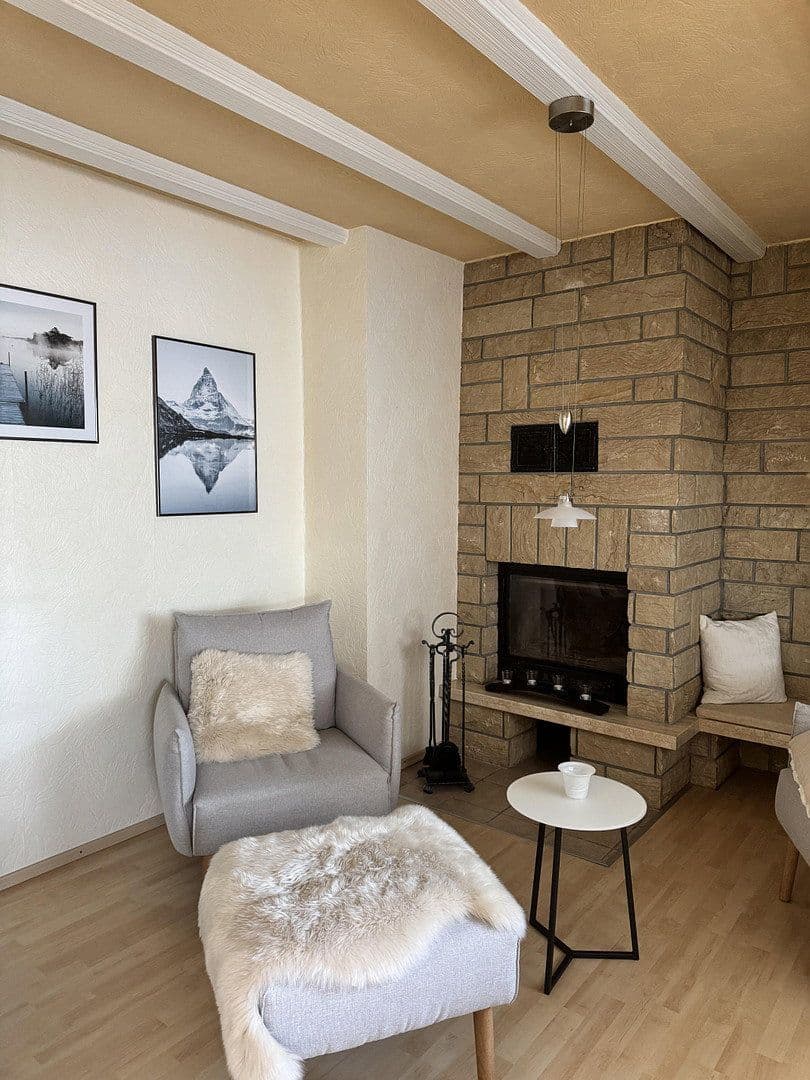 Prodej domu 458 m², pozemek 678 m², Ritter-Stephan-von-Mörlheim-Straße 2, Eußerthal, Porýní-Falc Prodej domu 458 m², pozemek 678 m², Ritter-Stephan-von-Mörlheim-Straße 2, Eußerthal, Porýní-Falc