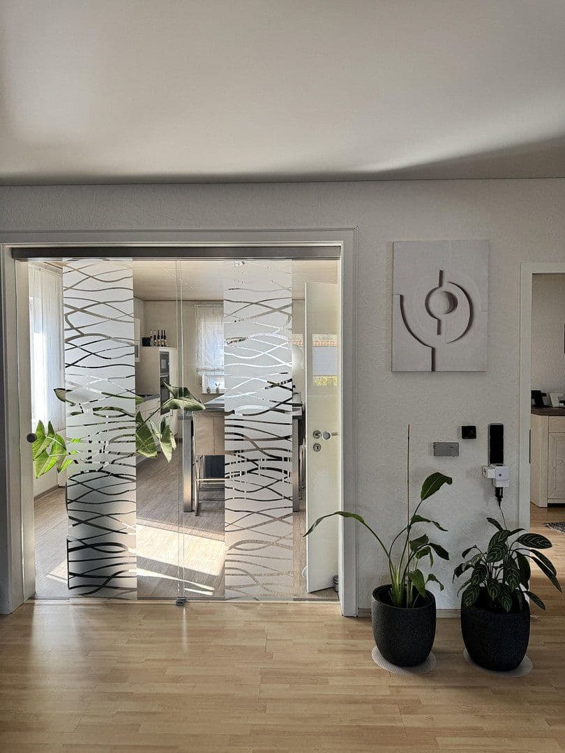 Prodej domu 458 m², pozemek 678 m², Ritter-Stephan-von-Mörlheim-Straße 2, Eußerthal, Porýní-Falc Prodej domu 458 m², pozemek 678 m², Ritter-Stephan-von-Mörlheim-Straße 2, Eußerthal, Porýní-Falc