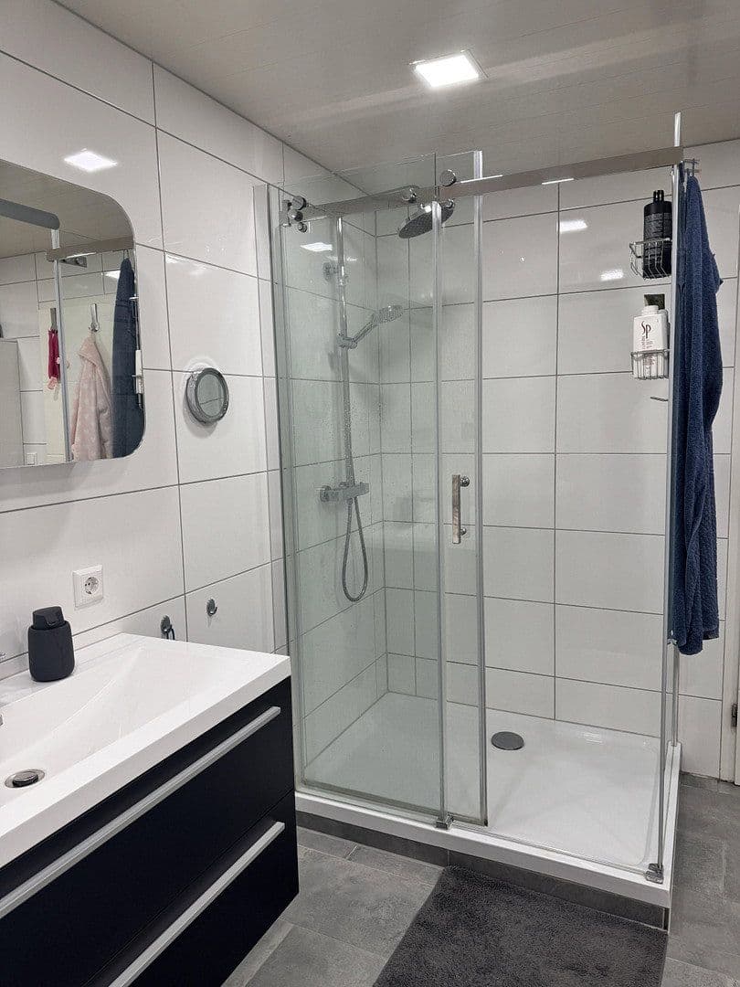 Prodej domu 458 m², pozemek 678 m², Ritter-Stephan-von-Mörlheim-Straße 2, Eußerthal, Porýní-Falc Prodej domu 458 m², pozemek 678 m², Ritter-Stephan-von-Mörlheim-Straße 2, Eußerthal, Porýní-Falc